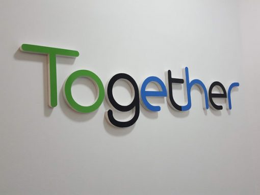 Together שילוט חברה